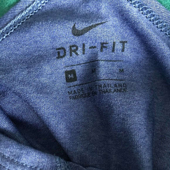Nike dri-fit athletic top - Picture 3 of 3